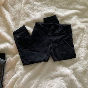 Athleta Girl Capri Leggings